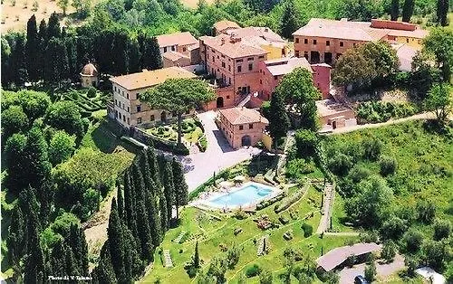 Farm stay Borgo Bucciano Villa San Miniato Italy